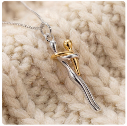 Collar abrazo eterno a mamá